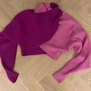 Amur, cropped sweater, size small, two toned magenta and pink